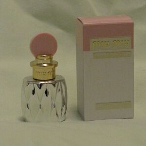 Miu Miu 'Fleur D'Argent' EDP .25oz Deluxe Travel Bottle Gorgeous NIB